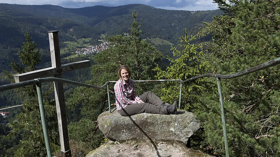 Rast auf dem Latschigfelsen