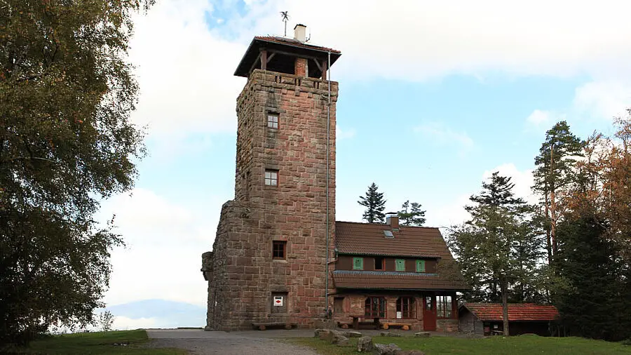 Aussichtsturm Teufelsmühle oberhalb Loffenau